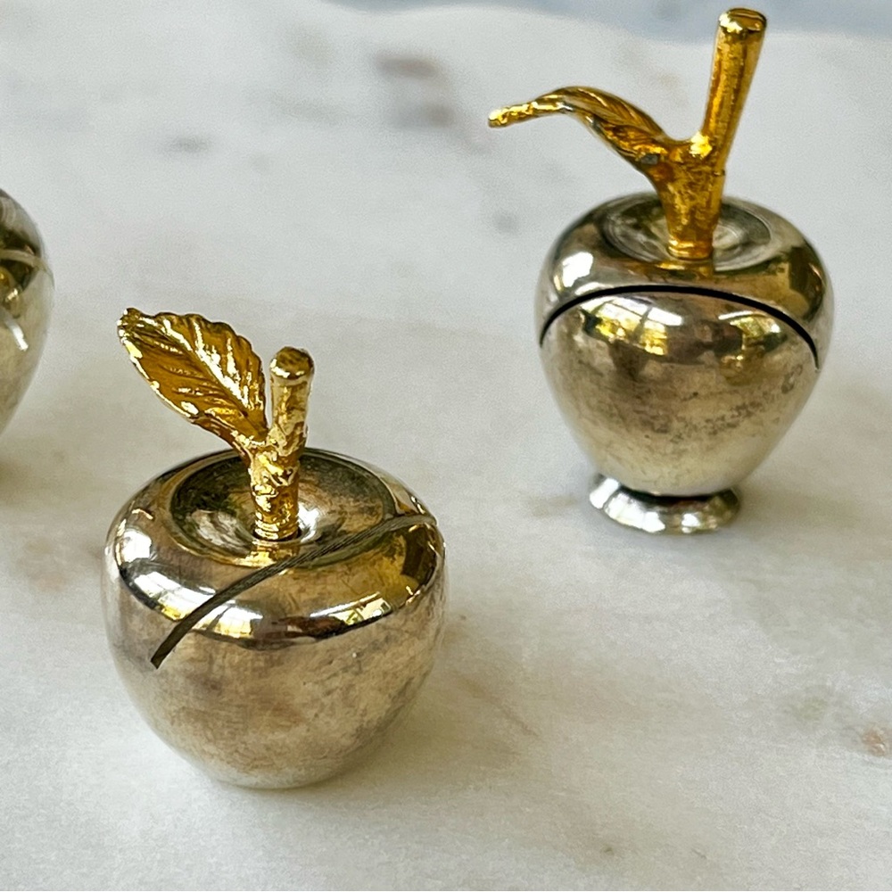 Antique Gold Apple Place Setting Card Holder - Set of 12 - Picture 4 of 7